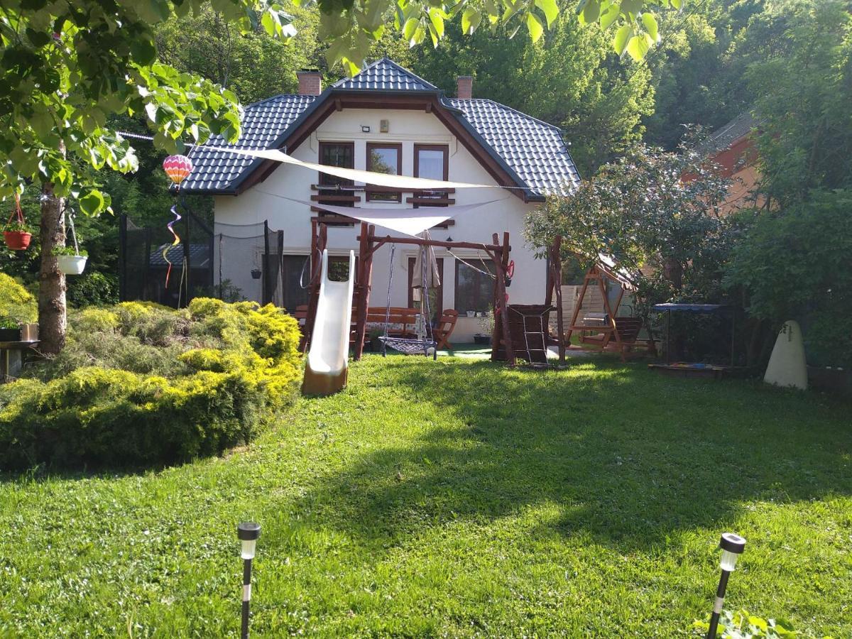 Ferienwohnung Liliana Vendeghaz Balatonfůzfő Exterior foto
