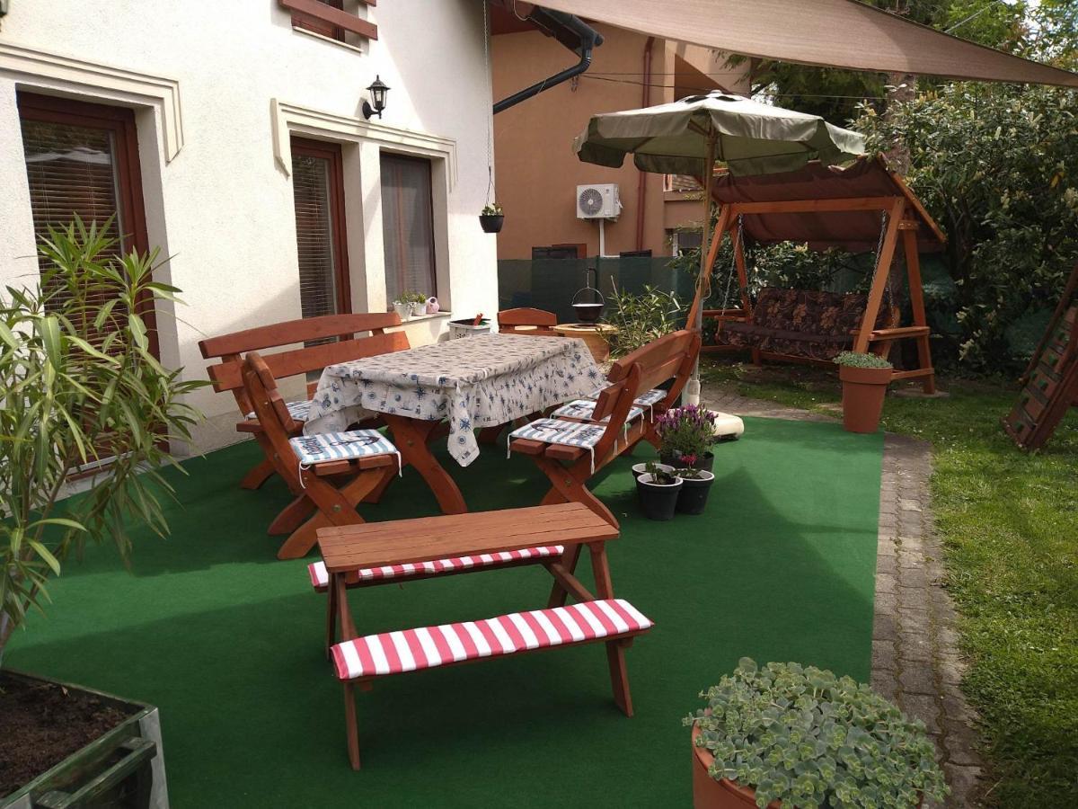 Ferienwohnung Liliana Vendeghaz Balatonfůzfő Exterior foto